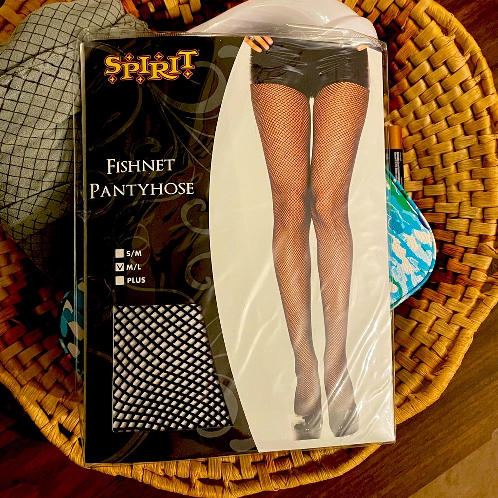 SOLD Black Fishnet pantyhose Sz medium/large BNIB